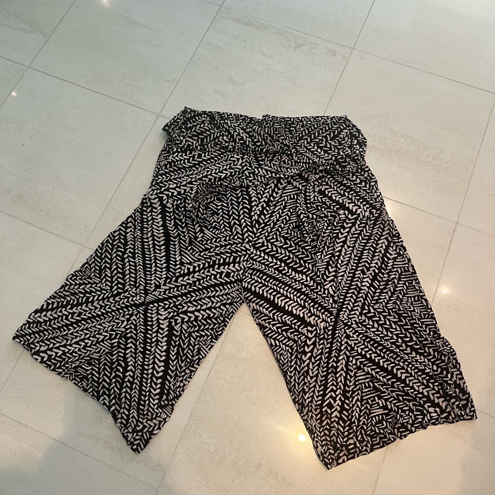 Sseko magic pants size 3